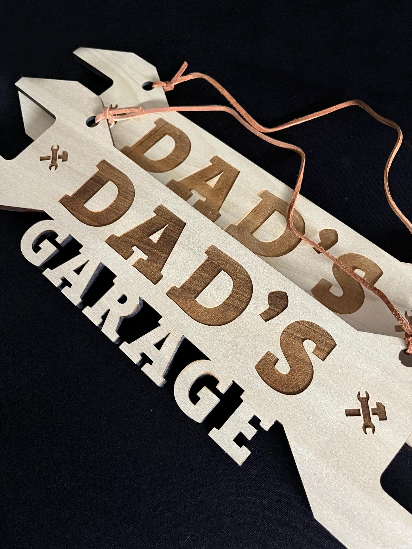 Dad's Garage Sign