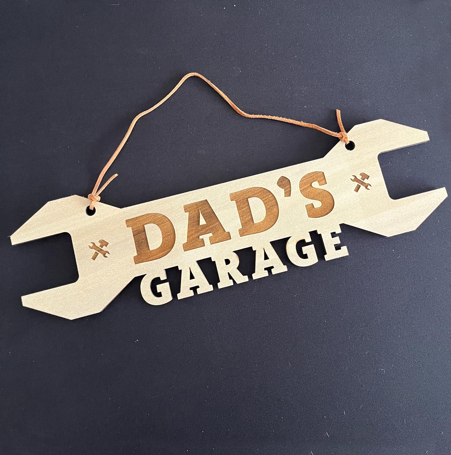 Dad's Garage Sign