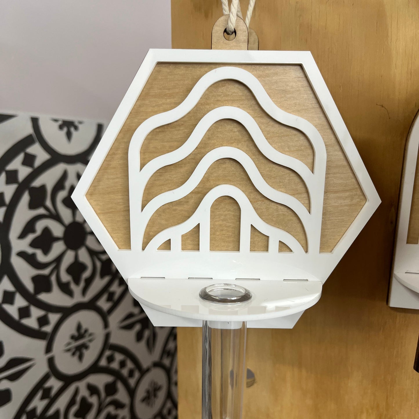 Propagation wall decor