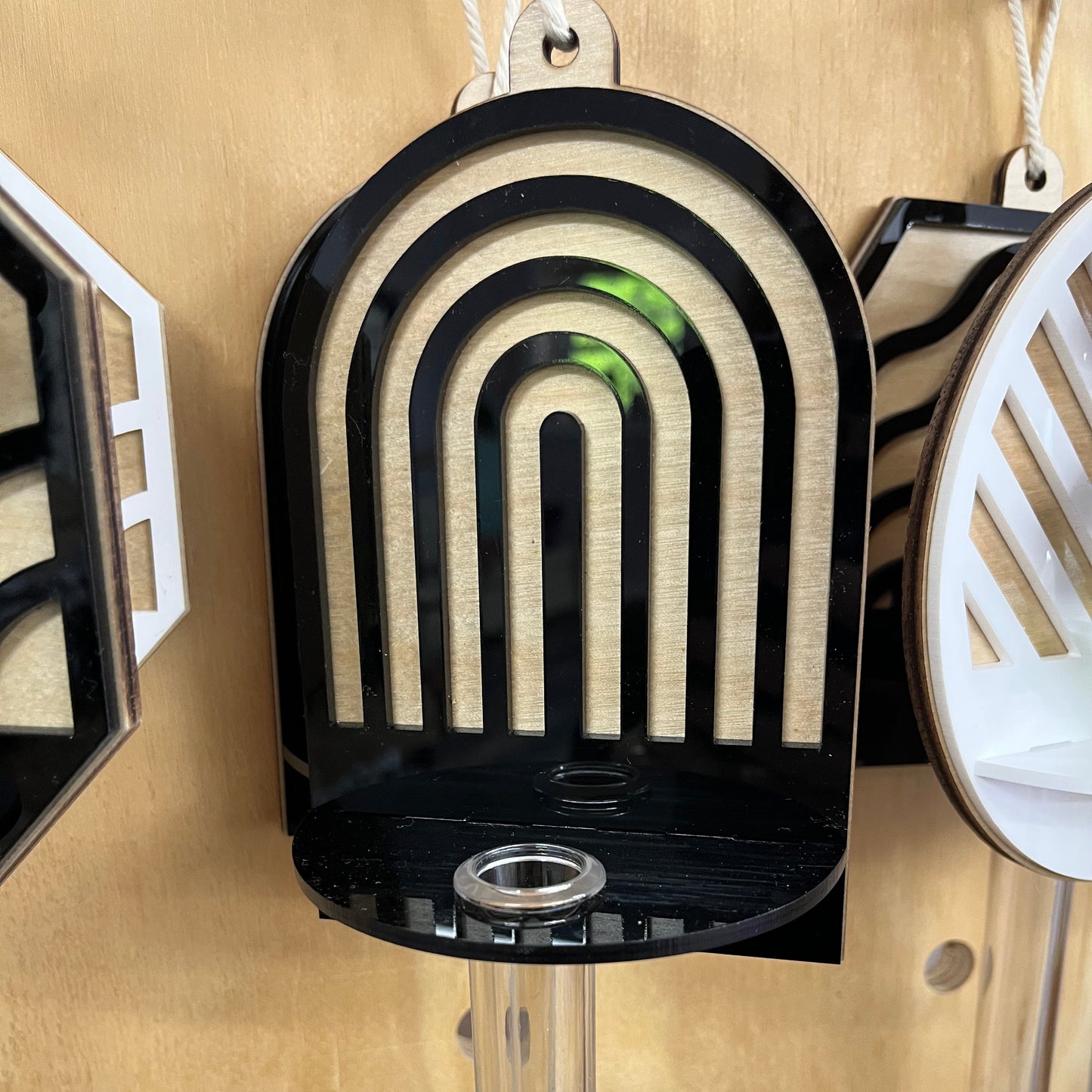 Propagation wall decor