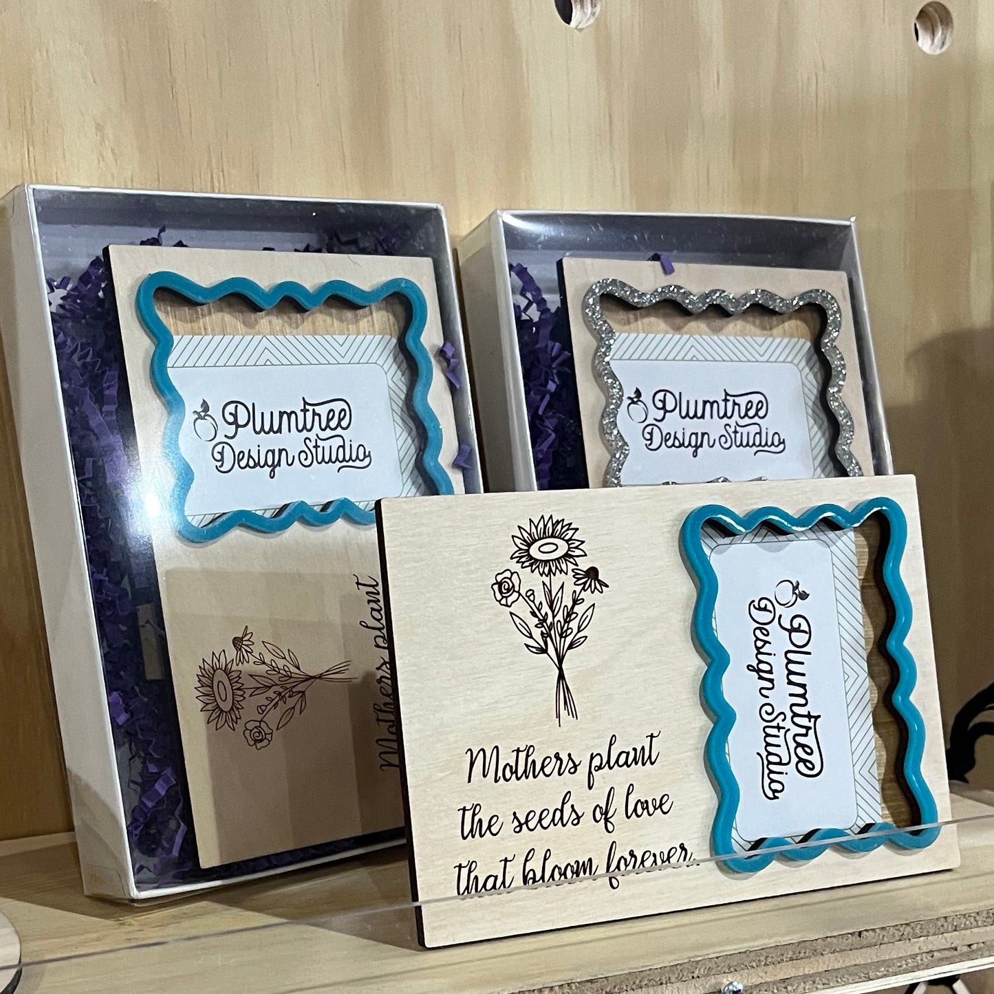 Mother’s Frame with stand